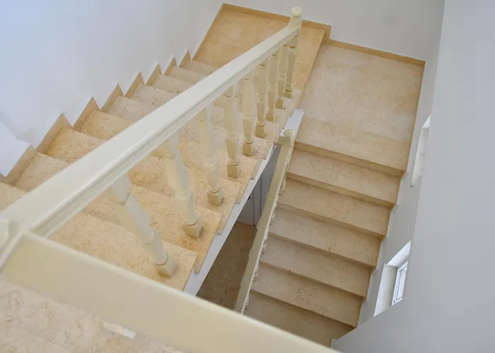 The White Вилла