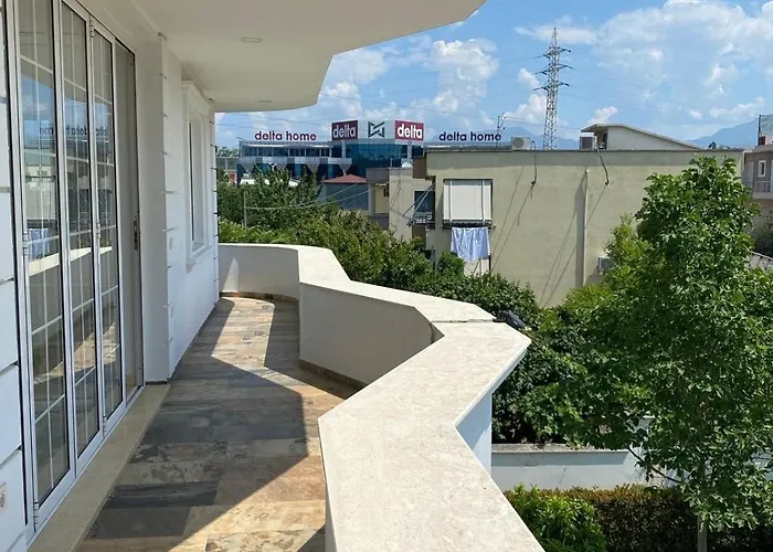 Villa The White Tirana